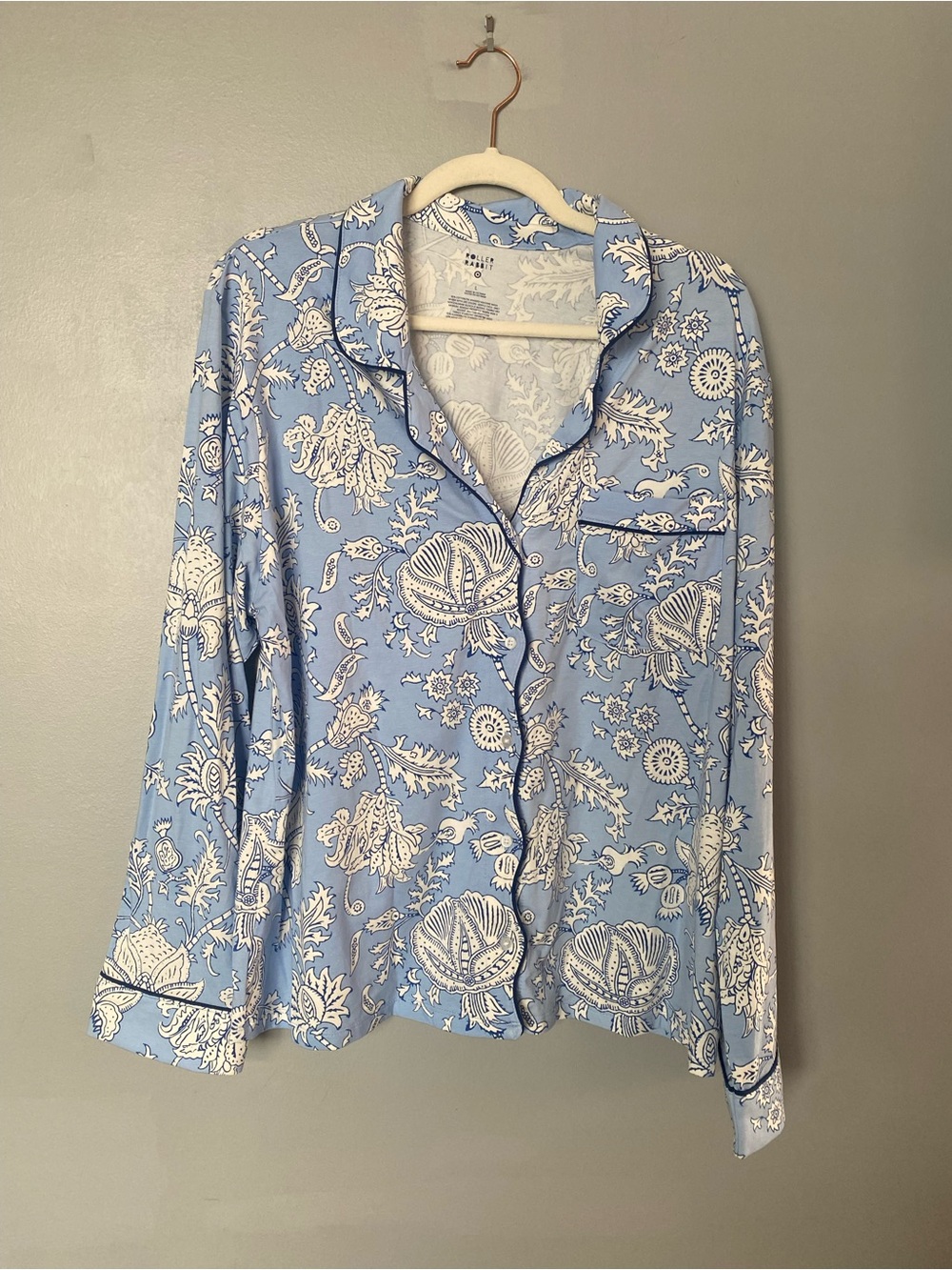 Roller Rabbit Blue and White Floral Button-Front Long Sleeve Pajama Top NWOT